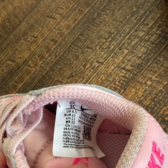 Nike Dunk Kids Light Pink and Hot Pink Sneakers - Picture 4 of 4